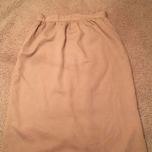 Sweetbriar Skirt Size 12